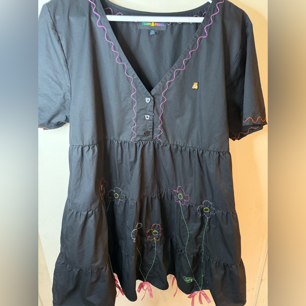 Teddy Fresh Black Embroidered Babydoll Dress XL Floral Bear Buttons - Picture 3 of 10